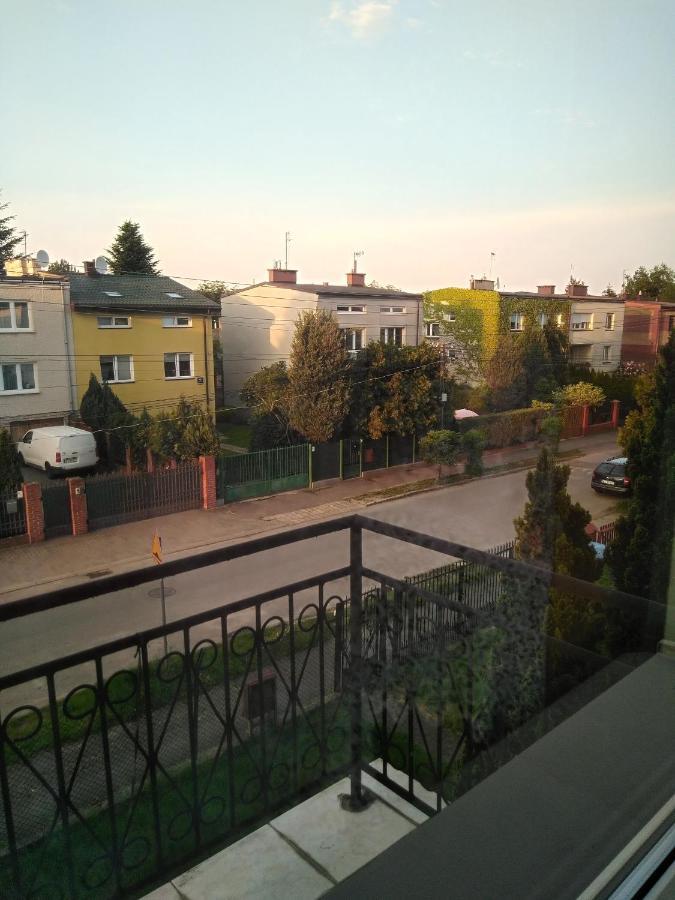 Bed and Breakfast La Madriguera à Raszyn Extérieur photo