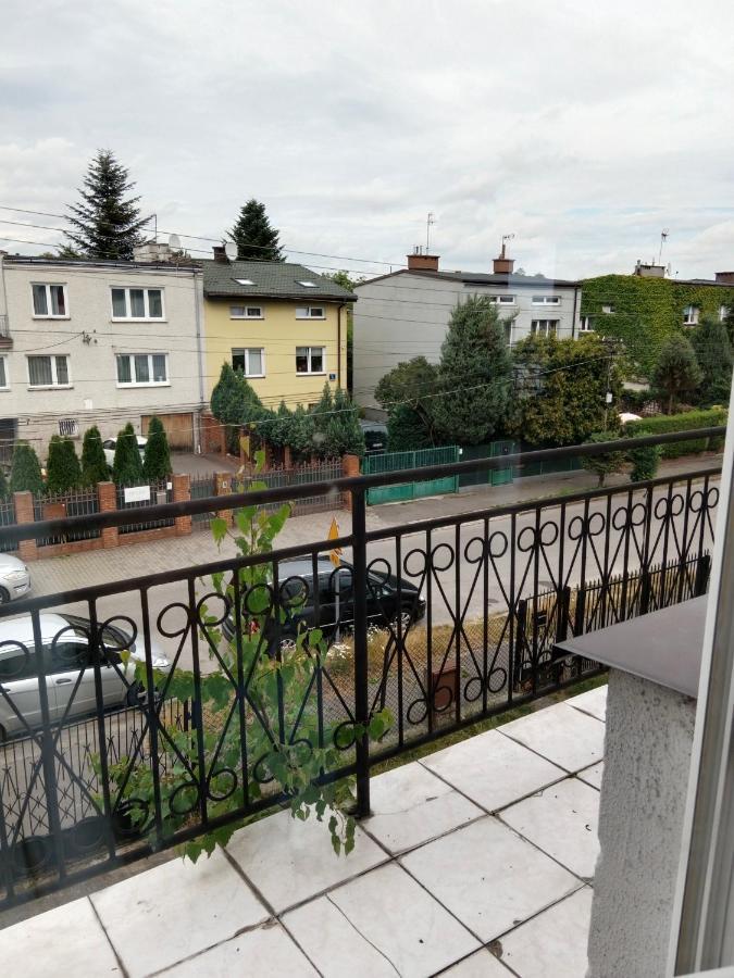 Bed and Breakfast La Madriguera à Raszyn Extérieur photo