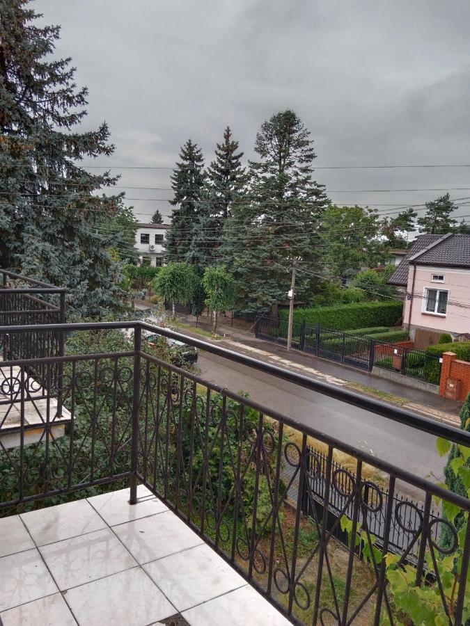 Bed and Breakfast La Madriguera à Raszyn Extérieur photo